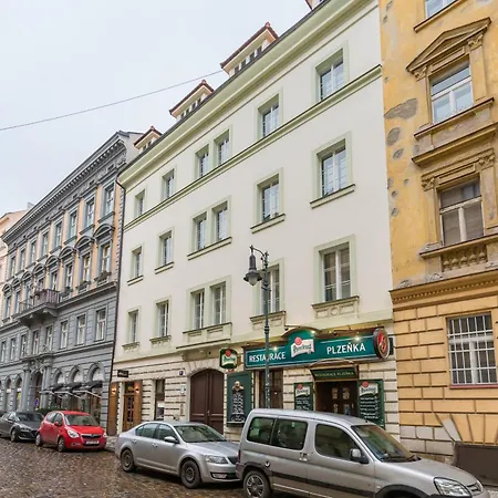 Antiveli Residence Praga Esterno foto